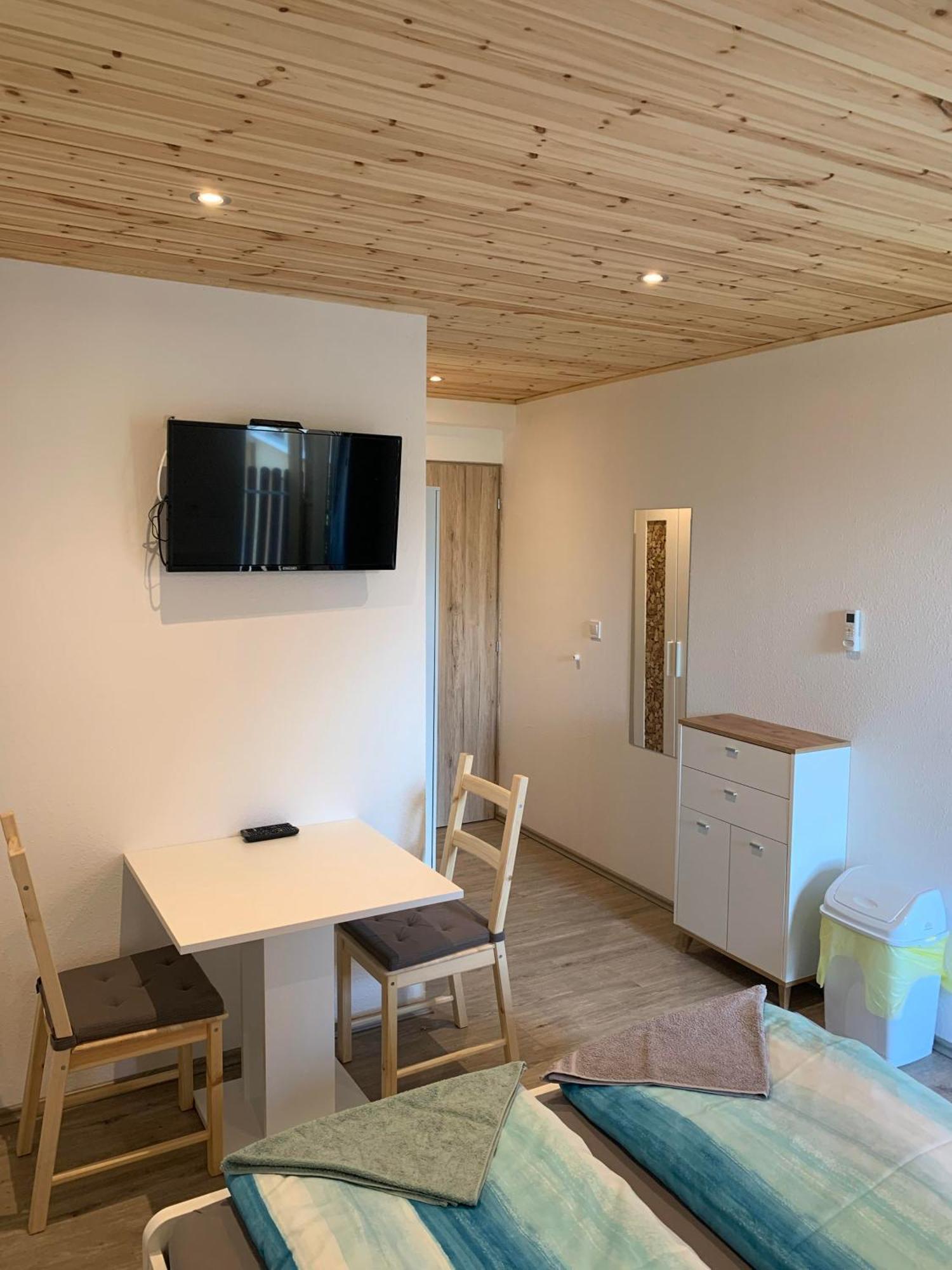 Molnar Apartman Замарді Екстер'єр фото